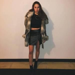 Meet your Posher, Gaby